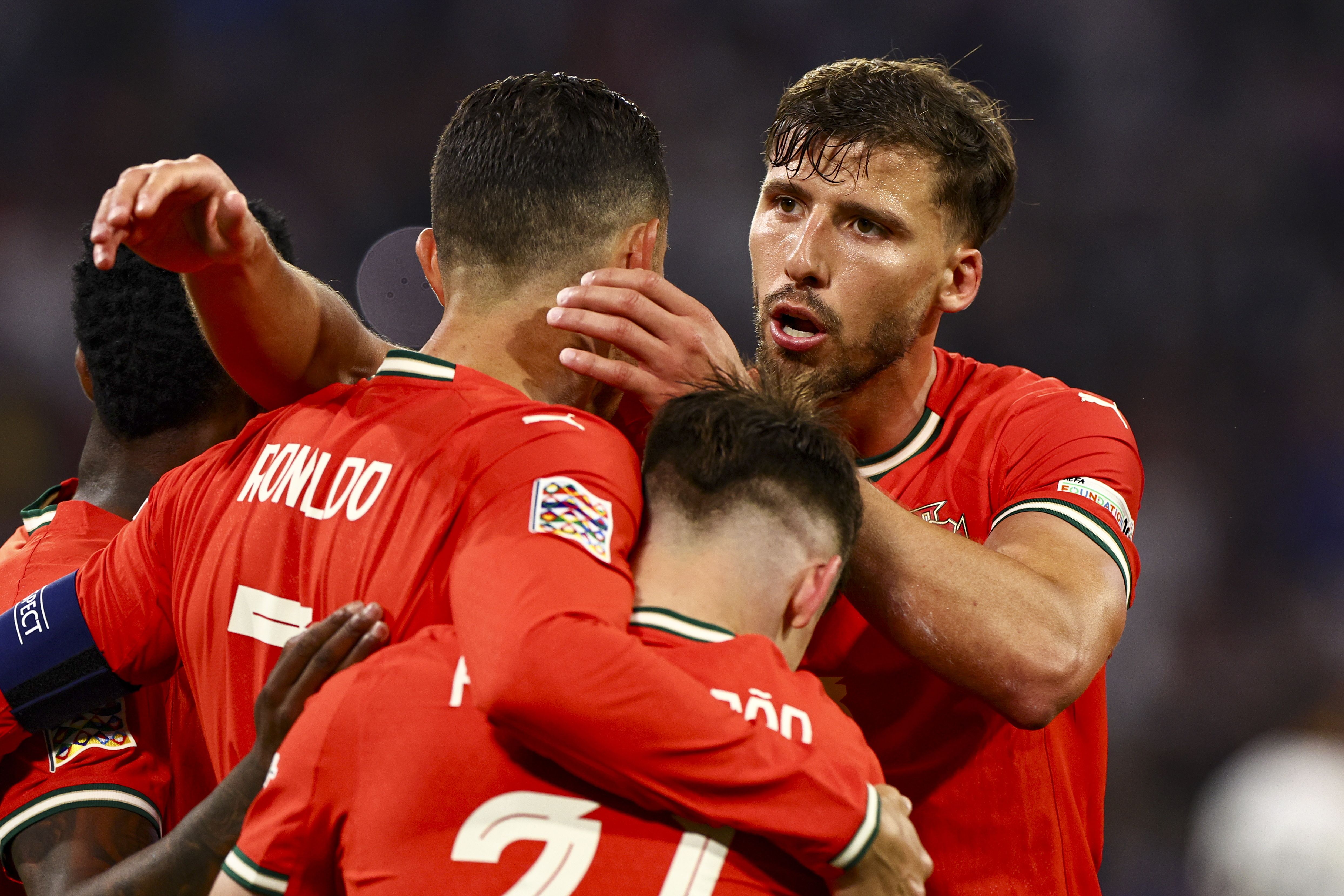 爱游戏下载app-包含清晨欧联传出新动向，葡萄牙体育刷新队史纪录，管理层表态：更衣室稳定，团队化学反应显著的词条