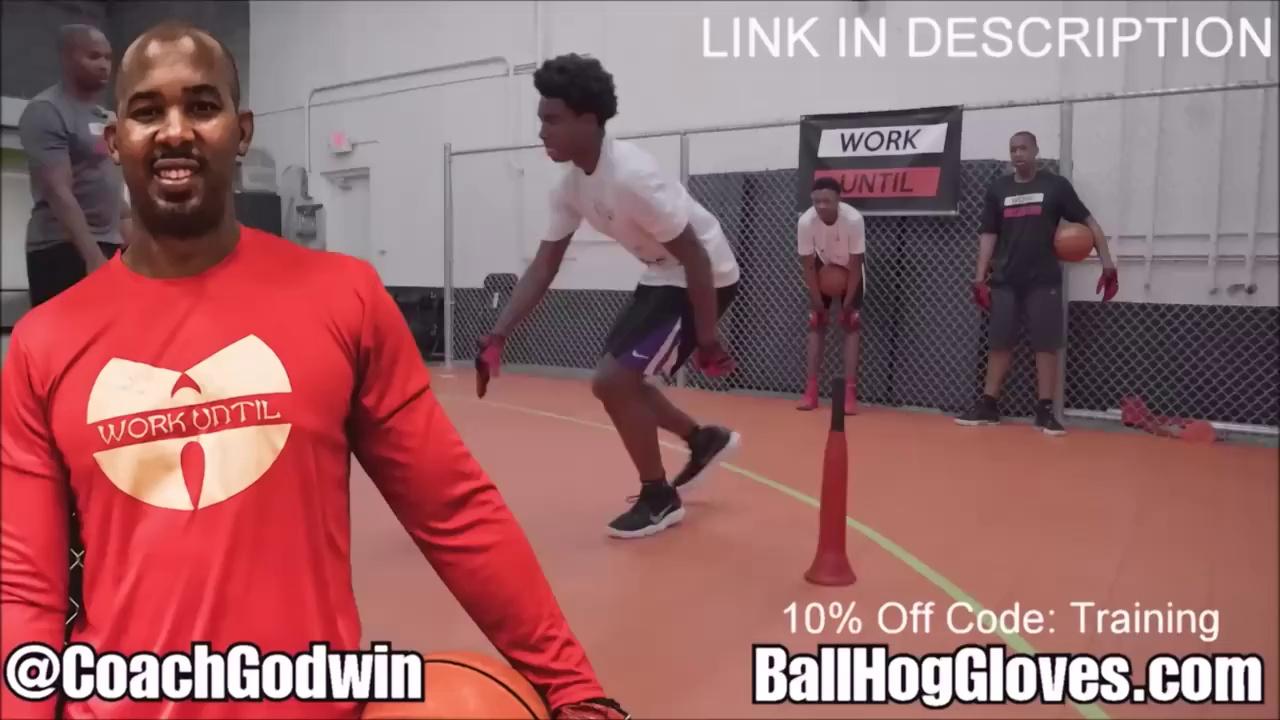 关于今晨NBA总决赛焦点战，夏洛特黄蜂复出首秀，球迷炸锅，医务组通报恢复的信息